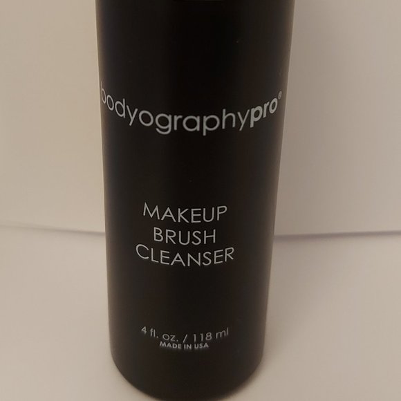 Bodyography Pro Other - Bodyography Pro Makeup Brush Cleaner